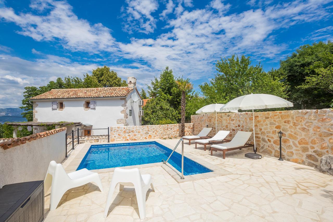 Holiday Home Jela Добринь Экстерьер фото
