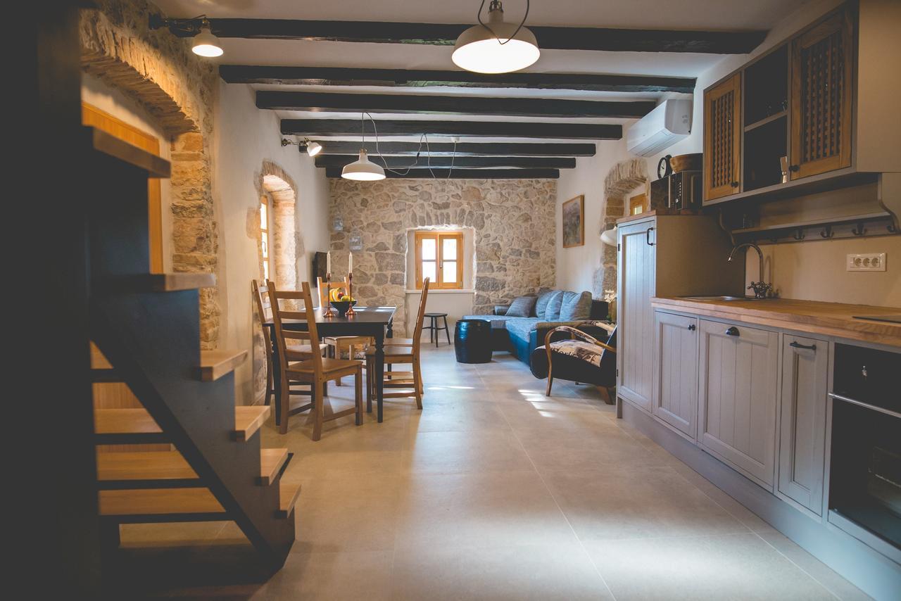 Holiday Home Jela Добринь Экстерьер фото